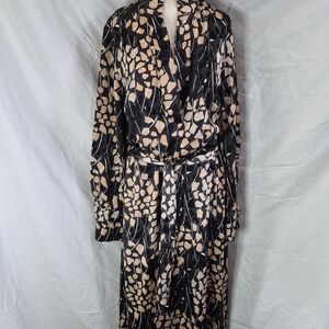 H&M Long Sleeve Black and Tan Dress